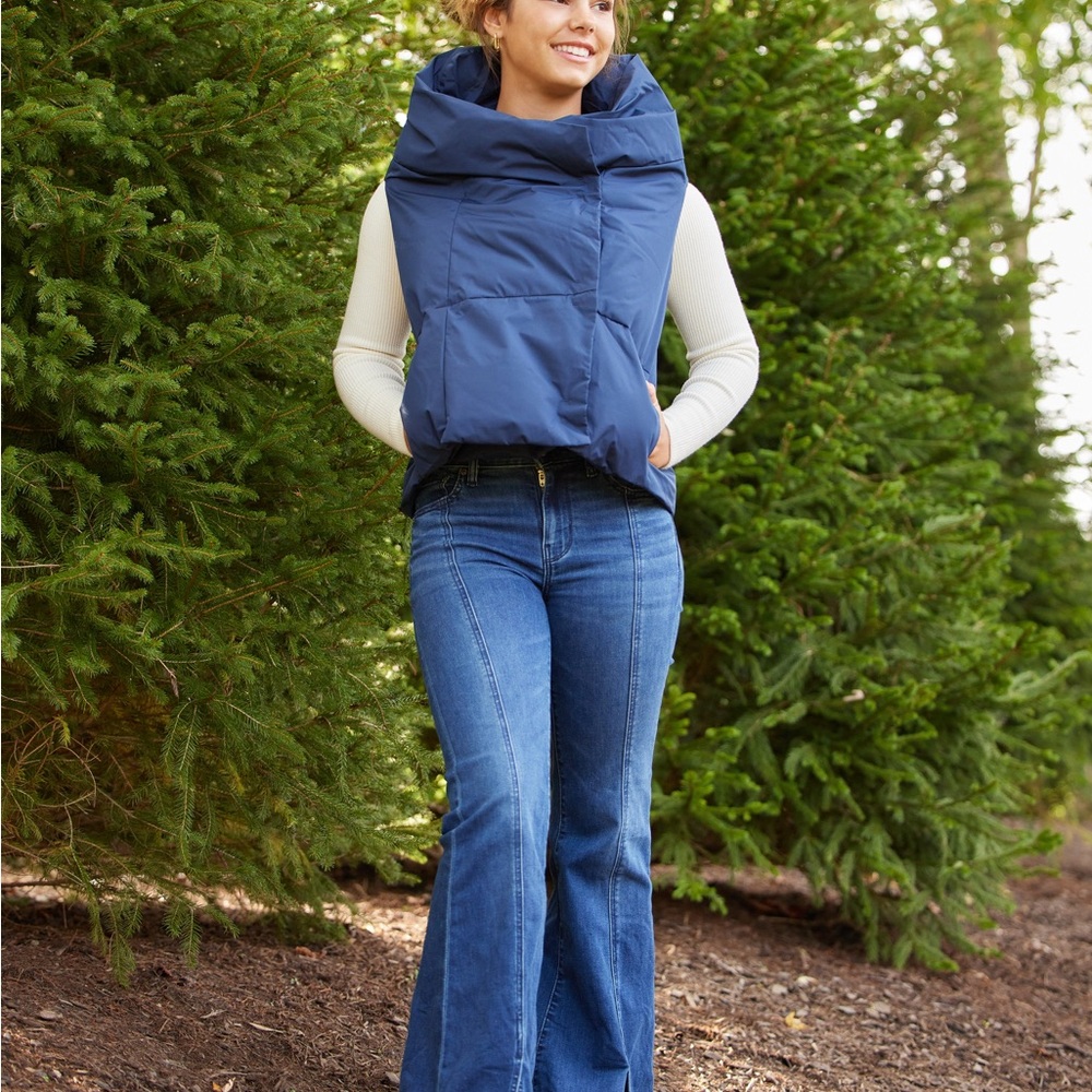 Women's Blue Puffer Vest